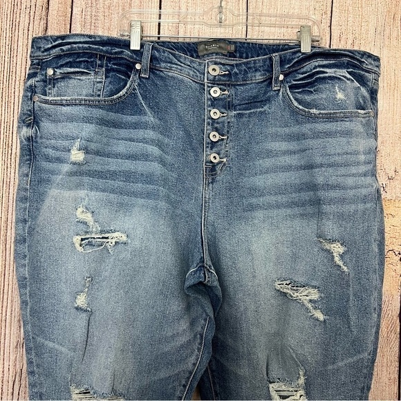Torrid High rise feel the fit womens Plus jeans size 26R - Picture 3 of 10